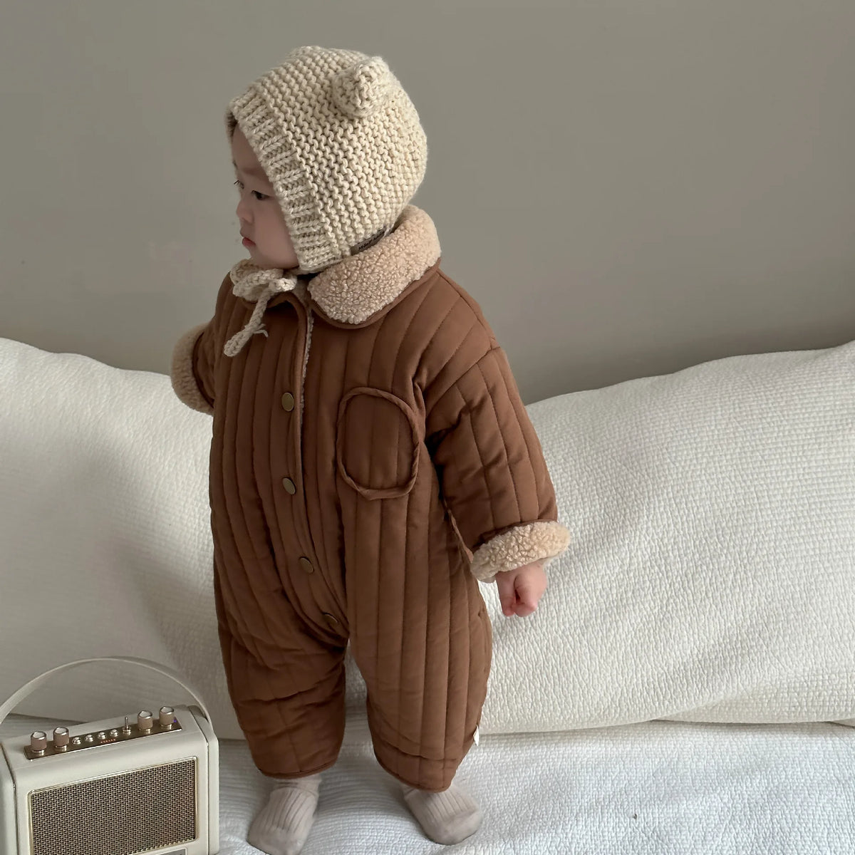 Barboteuse velours bébé – Chaleur, confort et style adorable